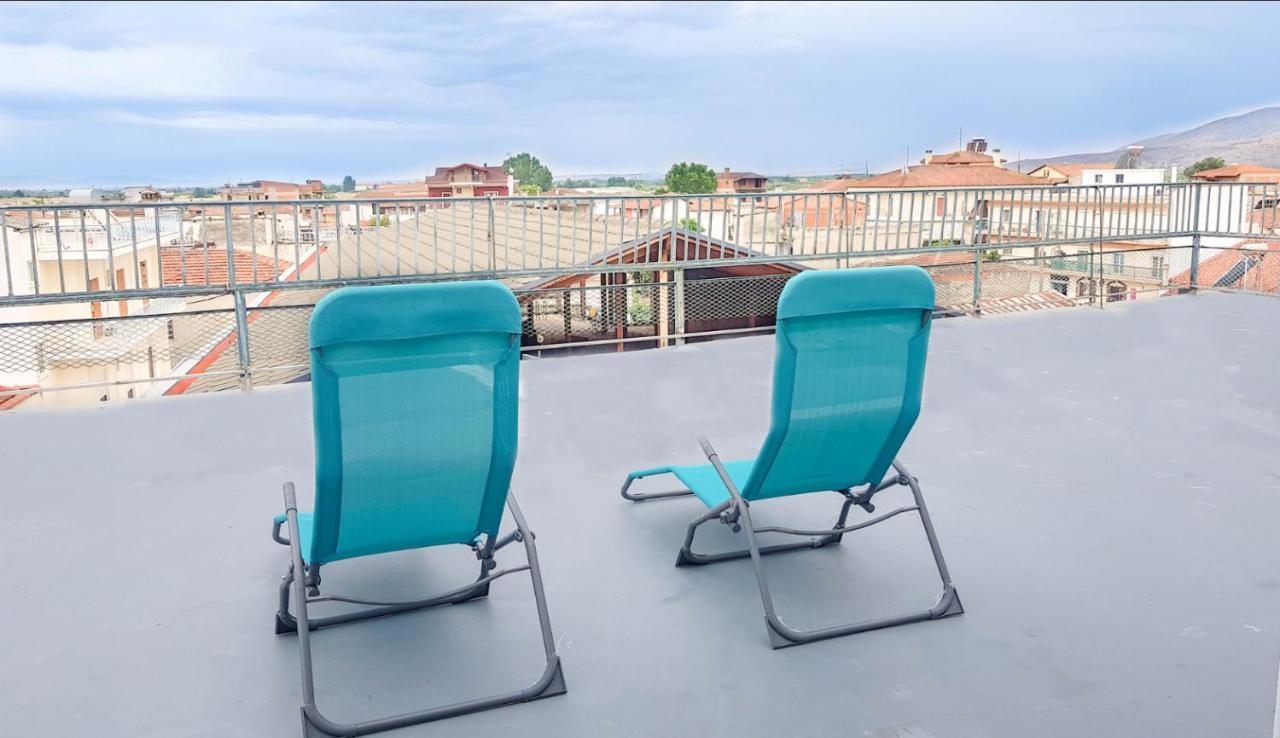 Studio With City View Apartment Tirnavos Exterior foto